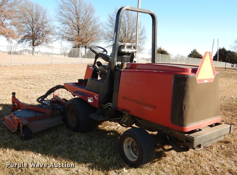 image for item HE9327 2013 Toro Groundsmaster 4100D  lawn mower