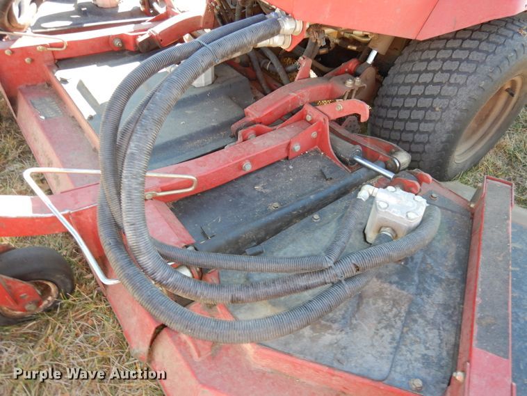 image for item HE9327 2013 Toro Groundsmaster 4100D  lawn mower