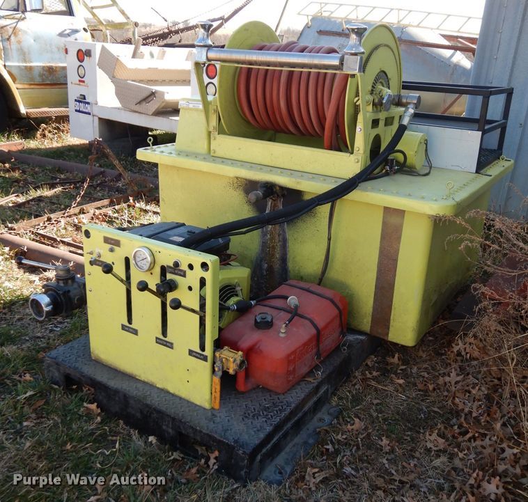 image for item HE9328 Brush fire apparatus