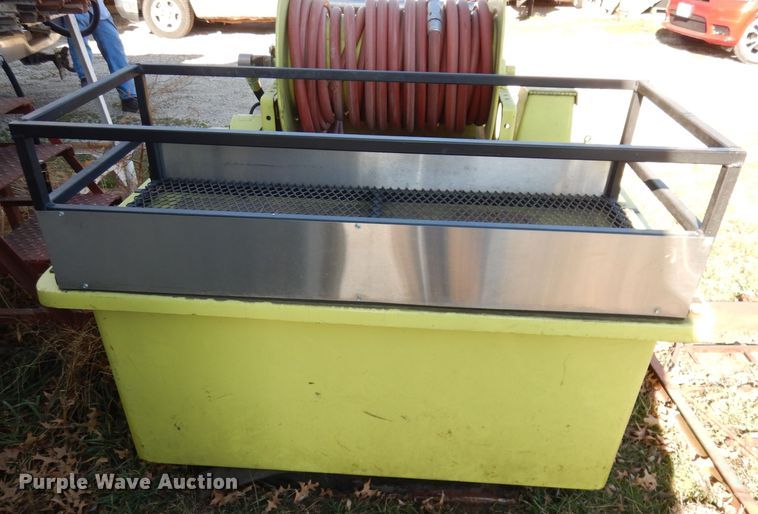 image for item HE9328 Brush fire apparatus