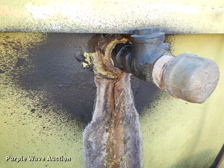 image for item HE9328 Brush fire apparatus