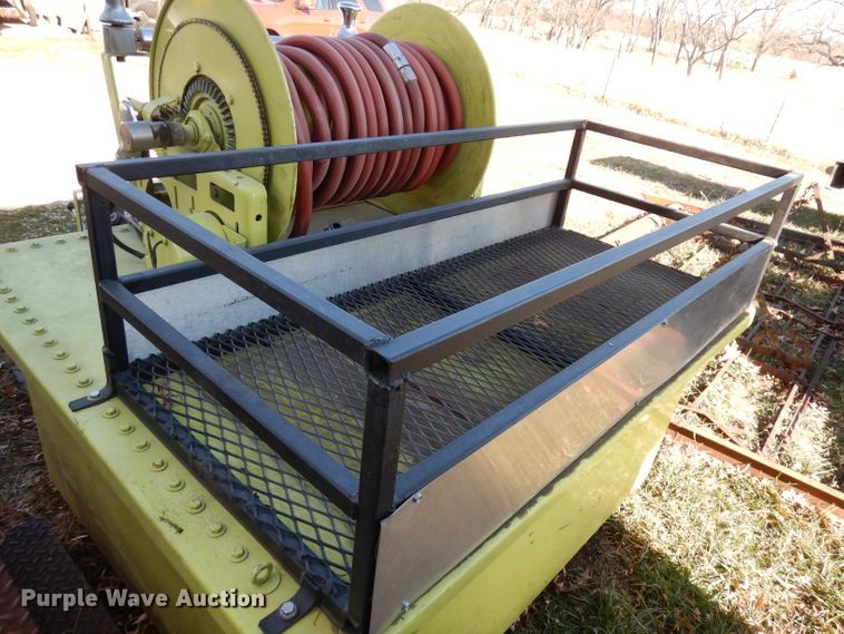 image for item HE9328 Brush fire apparatus