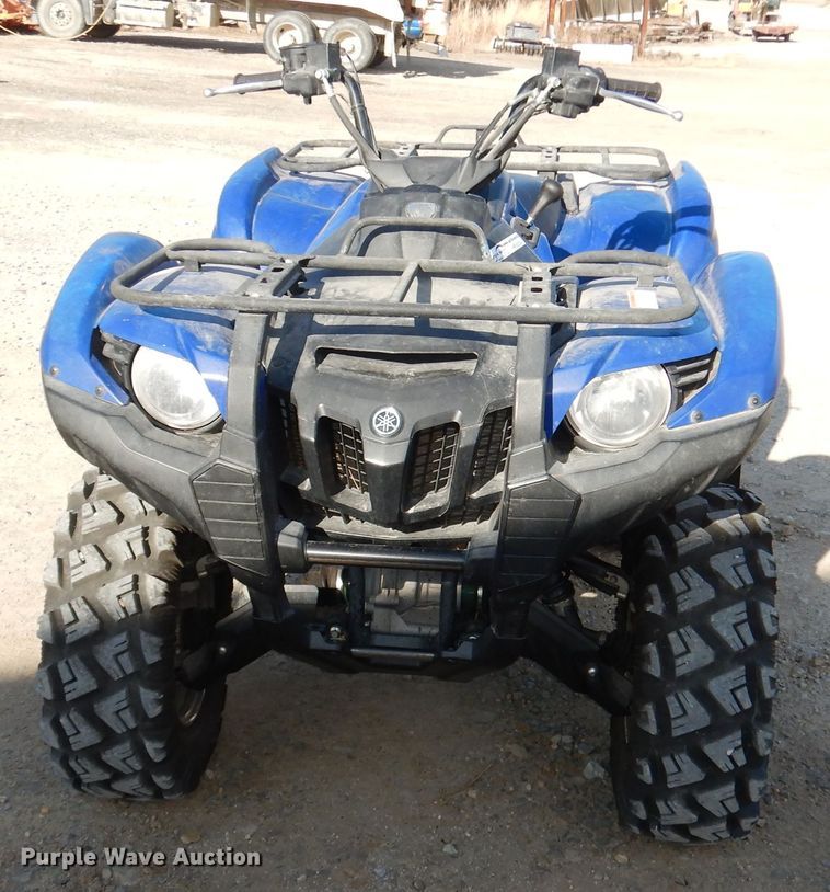 image for item HE9334 2010 Yamaha Grizzly 550 FI ATV