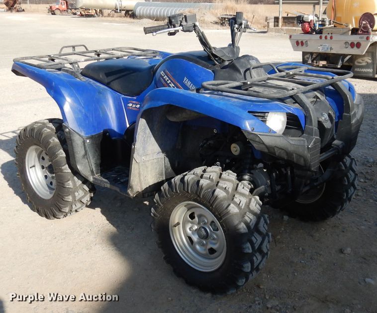image for item HE9334 2010 Yamaha Grizzly 550 FI ATV