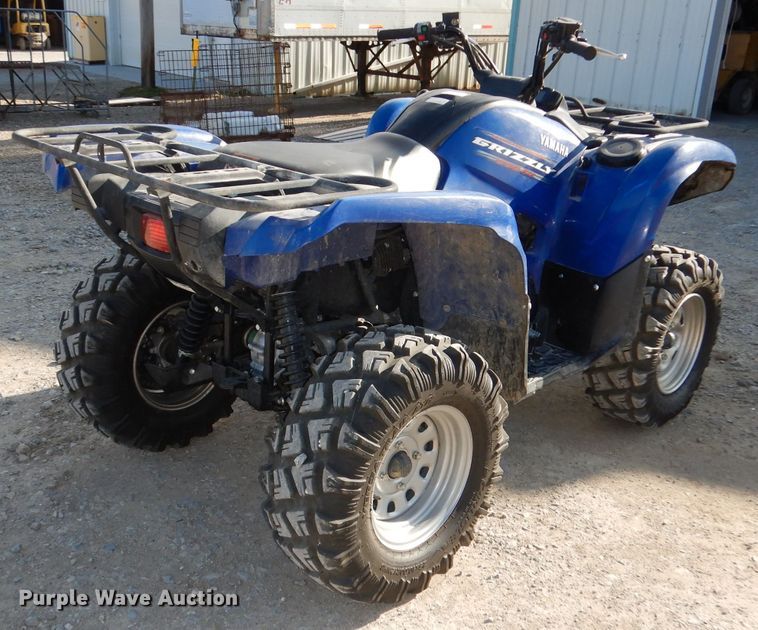 image for item HE9334 2010 Yamaha Grizzly 550 FI ATV