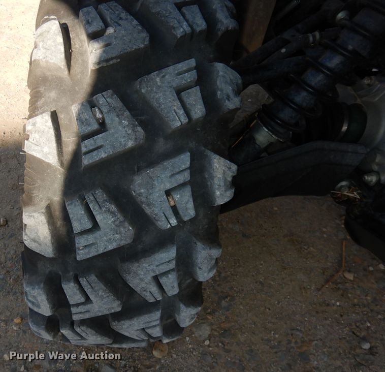 image for item HE9334 2010 Yamaha Grizzly 550 FI ATV