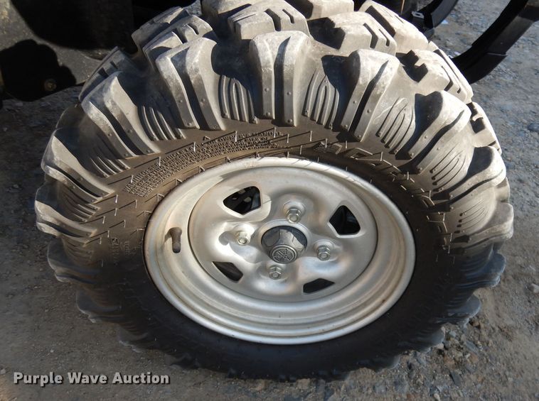 image for item HE9334 2010 Yamaha Grizzly 550 FI ATV