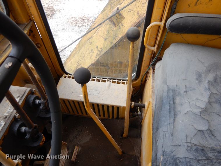 image for item HP9120 1971 Caterpillar 112F  rigid frame motor grader