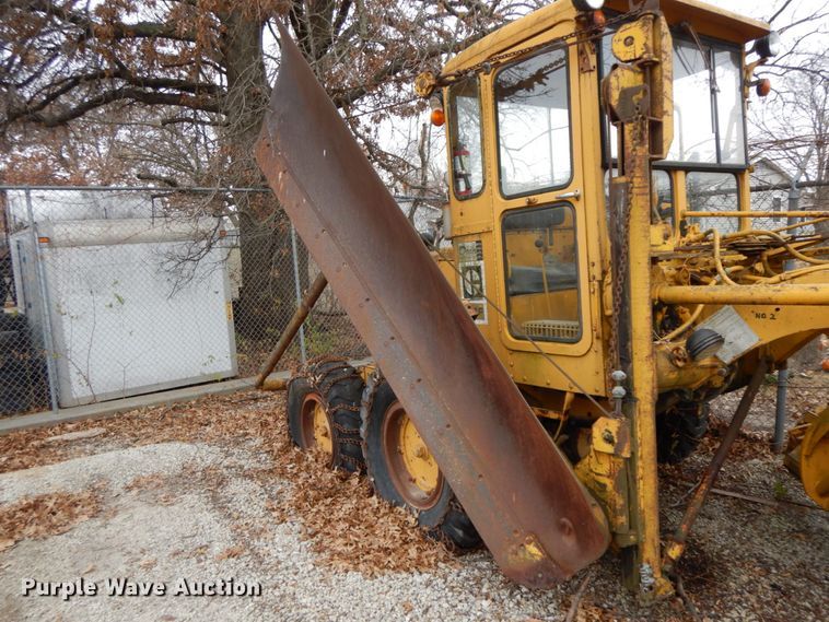 image for item HP9120 1971 Caterpillar 112F  rigid frame motor grader