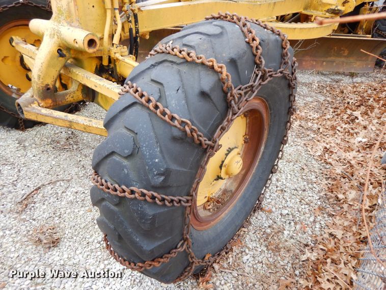 image for item HP9120 1971 Caterpillar 112F  rigid frame motor grader