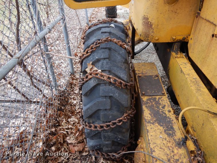 image for item HP9120 1971 Caterpillar 112F  rigid frame motor grader