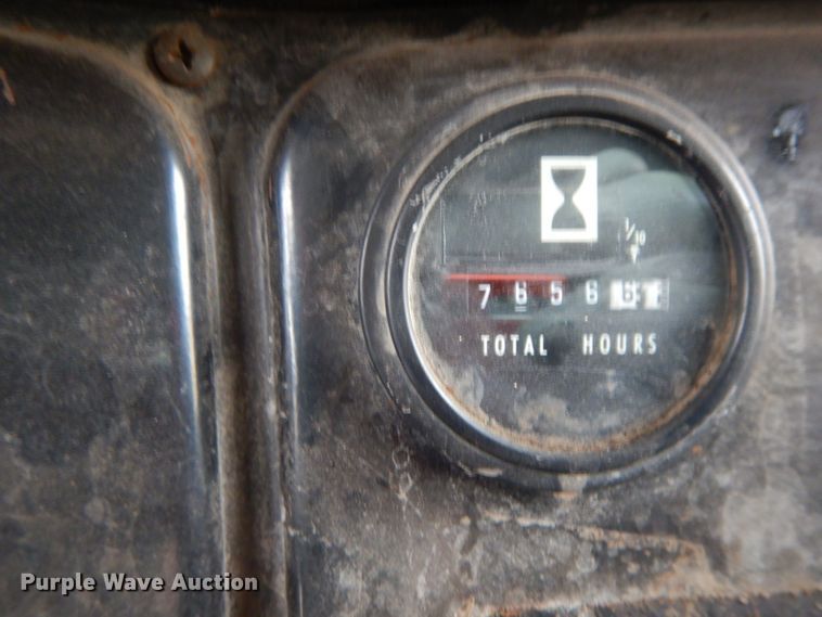 image for item HP9121 1987 International 1654  dump truck