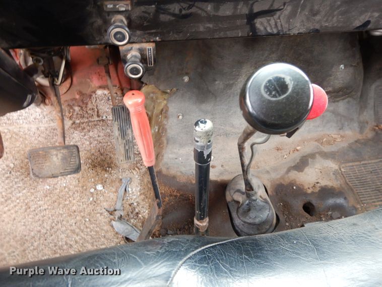 image for item HP9121 1987 International 1654  dump truck