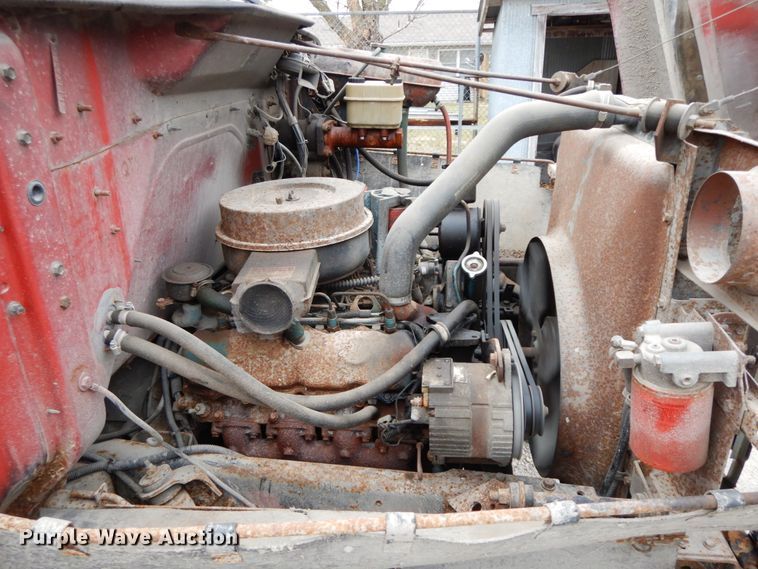 image for item HP9121 1987 International 1654  dump truck