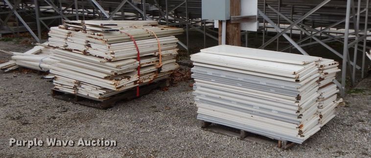 image for item HP9126 Metal shelving