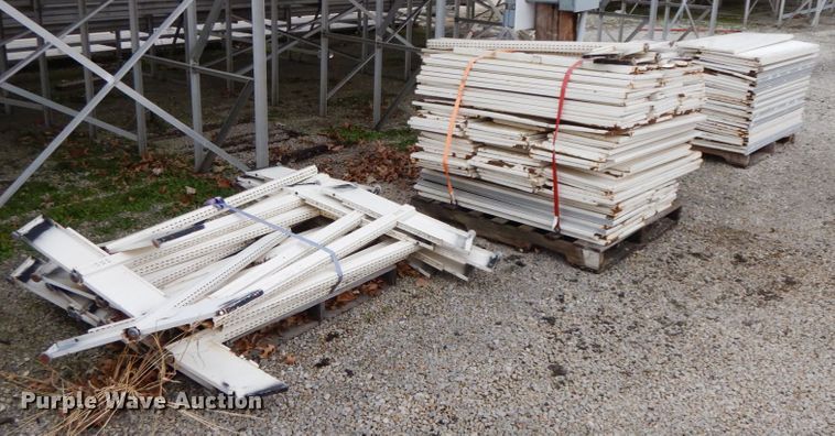 image for item HP9126 Metal shelving