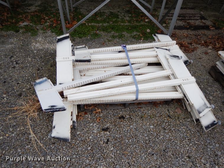 image for item HP9126 Metal shelving