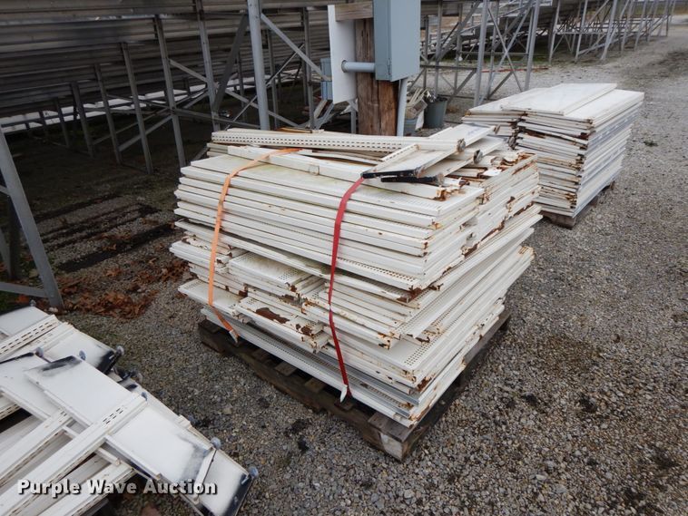 image for item HP9126 Metal shelving