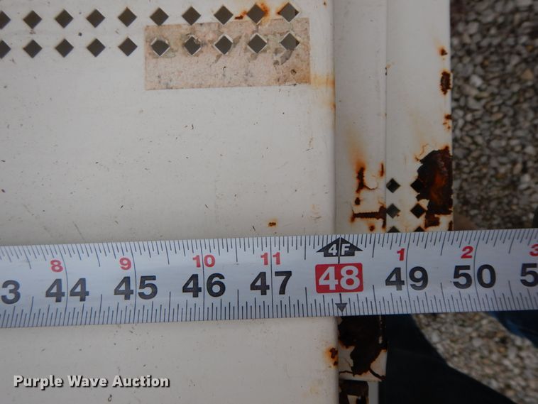 image for item HP9126 Metal shelving