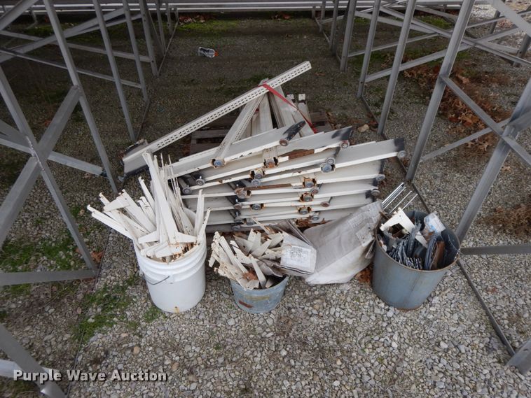 image for item HP9126 Metal shelving