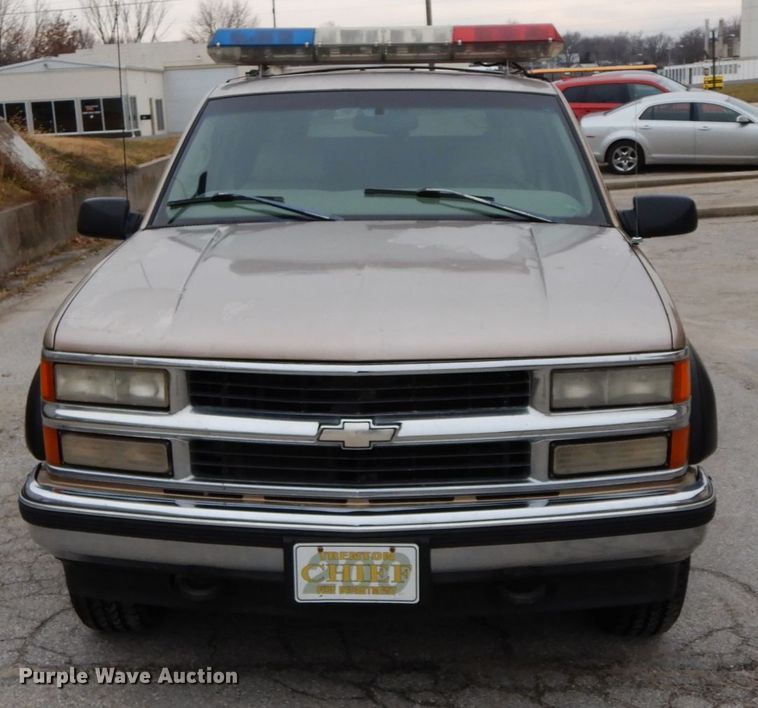image for item HP9127 1999 Chevrolet Suburban  SUV