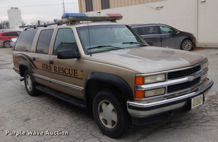image for item HP9127 1999 Chevrolet Suburban  SUV