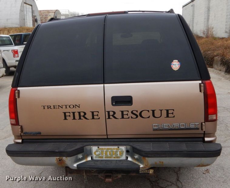 image for item HP9127 1999 Chevrolet Suburban  SUV
