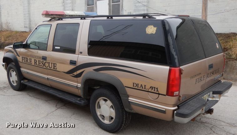 image for item HP9127 1999 Chevrolet Suburban  SUV