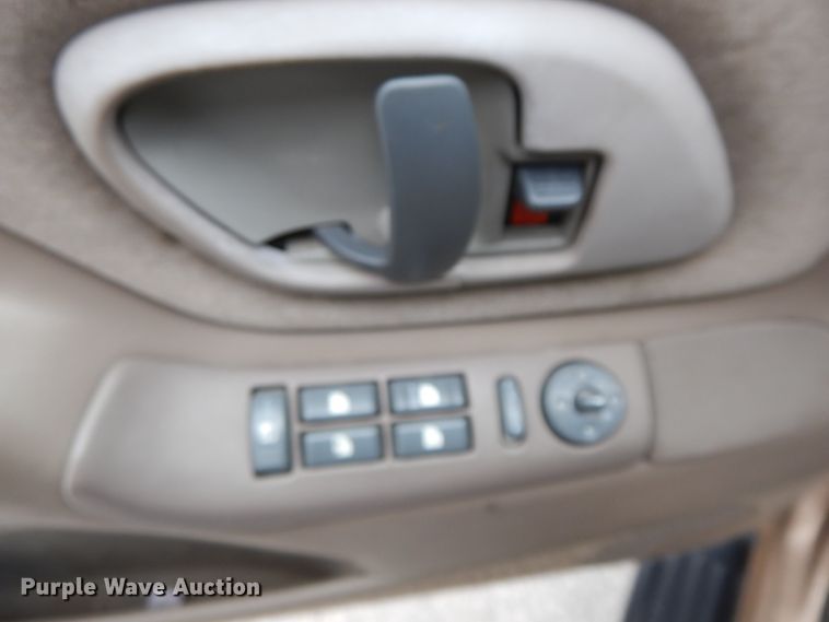 image for item HP9127 1999 Chevrolet Suburban  SUV