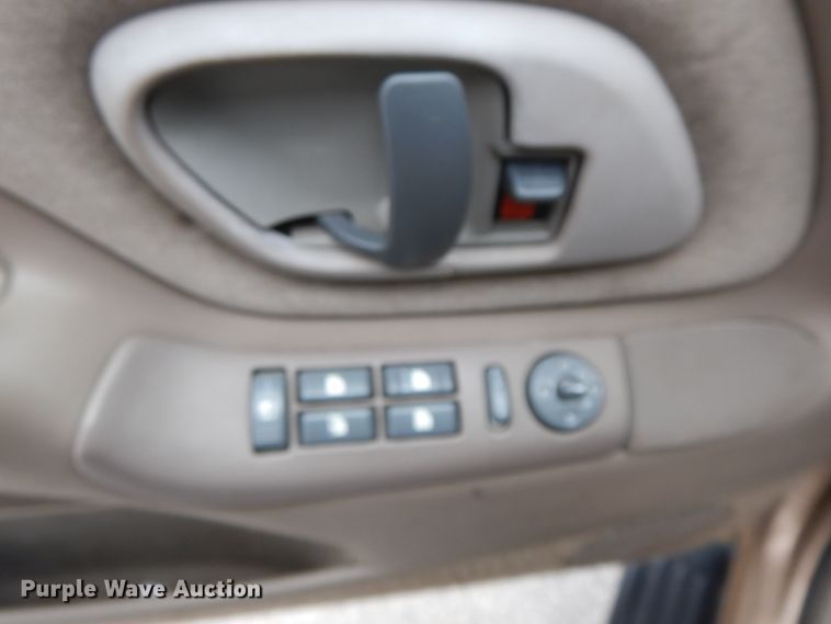 image for item HP9127 1999 Chevrolet Suburban  SUV