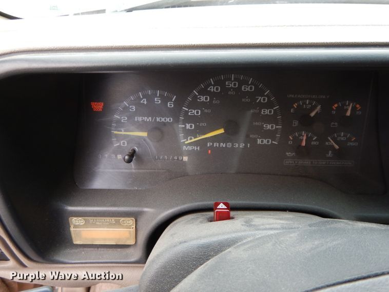 image for item HP9127 1999 Chevrolet Suburban  SUV