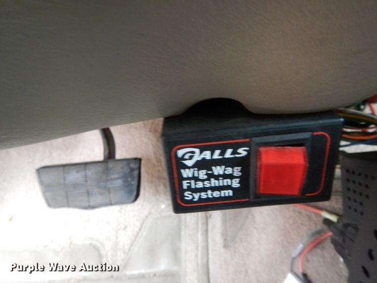 image for item HP9127 1999 Chevrolet Suburban  SUV