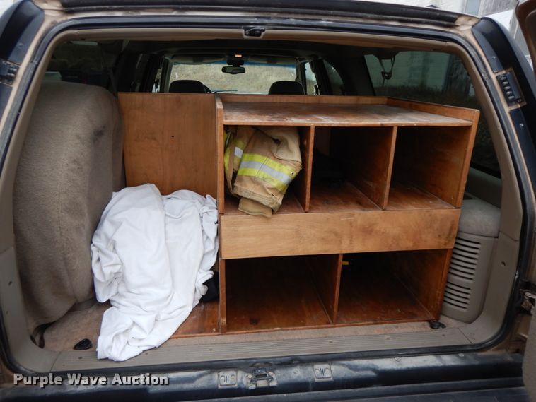 image for item HP9127 1999 Chevrolet Suburban  SUV