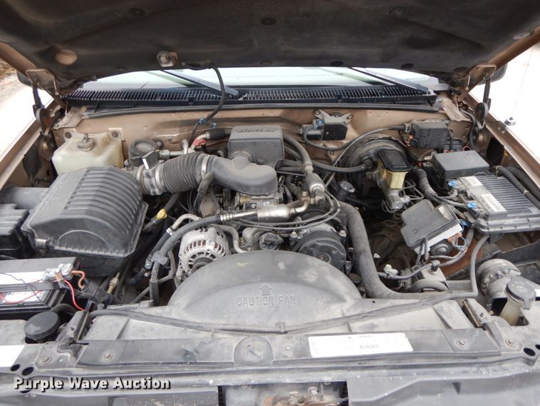 image for item HP9127 1999 Chevrolet Suburban  SUV