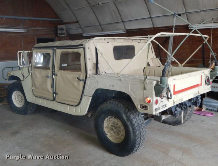 image for item HP9128 American General M998 Humvee  SUV