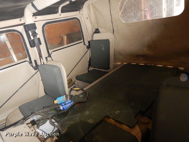 image for item HP9128 American General M998 Humvee  SUV