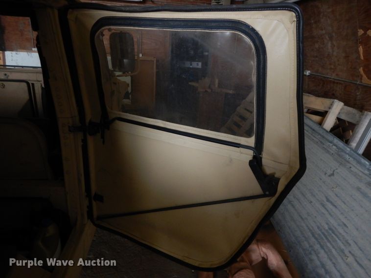 image for item HP9128 American General M998 Humvee  SUV