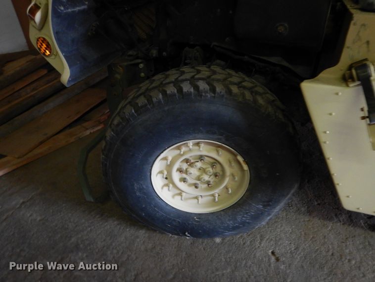 image for item HP9128 American General M998 Humvee  SUV