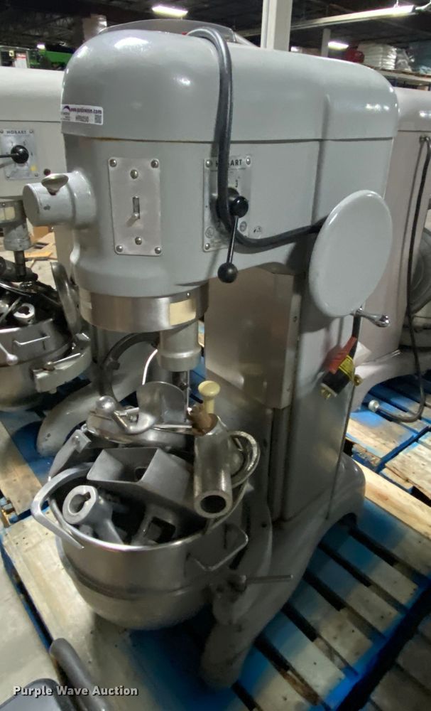 Hobart H600 mixer in Raytown, MO Item HR9250 sold Purple Wave