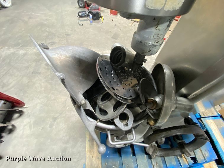 image for item HR9256 Hobart H600 mixer