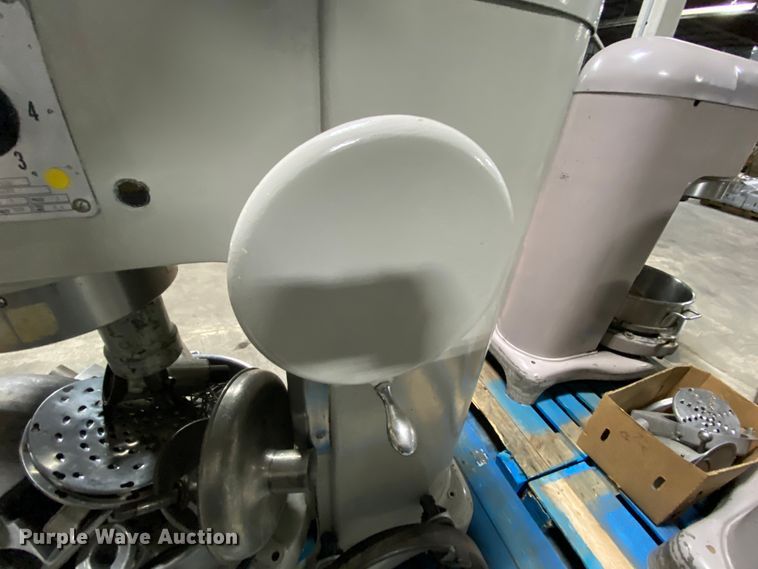 image for item HR9256 Hobart H600 mixer