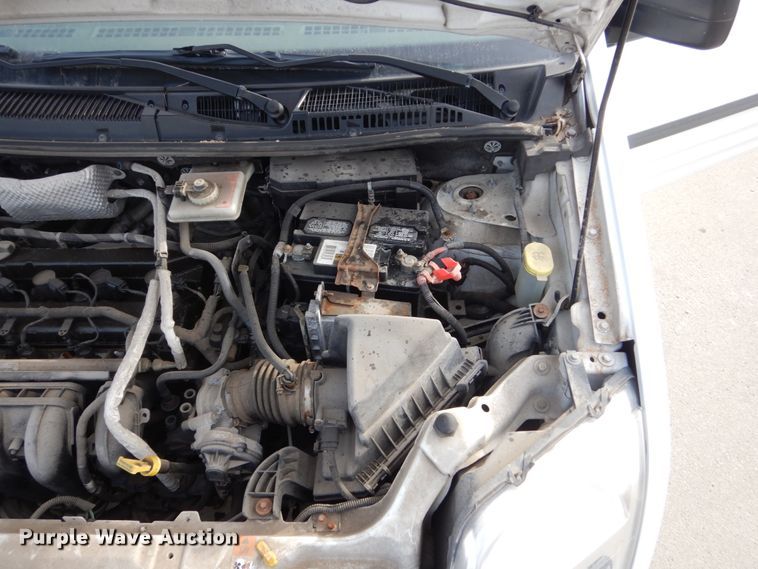 image for item HU9841 2010 Ford Transit Connect  van