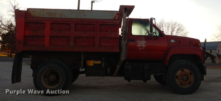 image for item HV9568 1997 Chevrolet C8500  dump truck