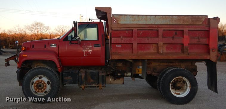 image for item HV9568 1997 Chevrolet C8500  dump truck