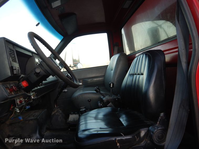 image for item HV9568 1997 Chevrolet C8500  dump truck