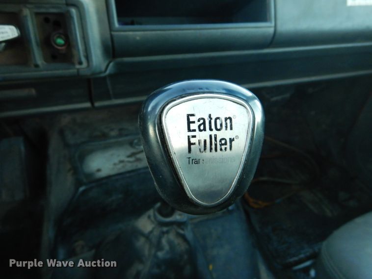 image for item HV9568 1997 Chevrolet C8500  dump truck