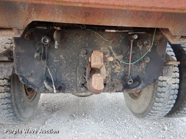 image for item HV9568 1997 Chevrolet C8500  dump truck