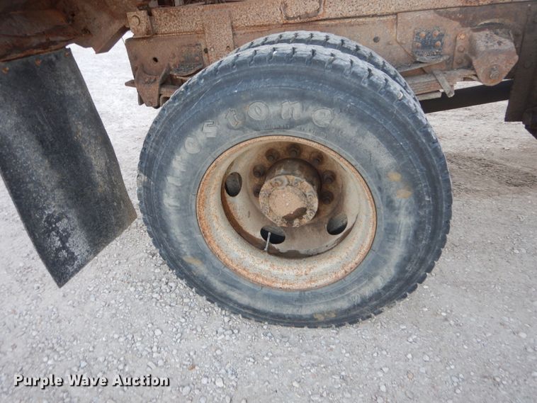 image for item HV9568 1997 Chevrolet C8500  dump truck