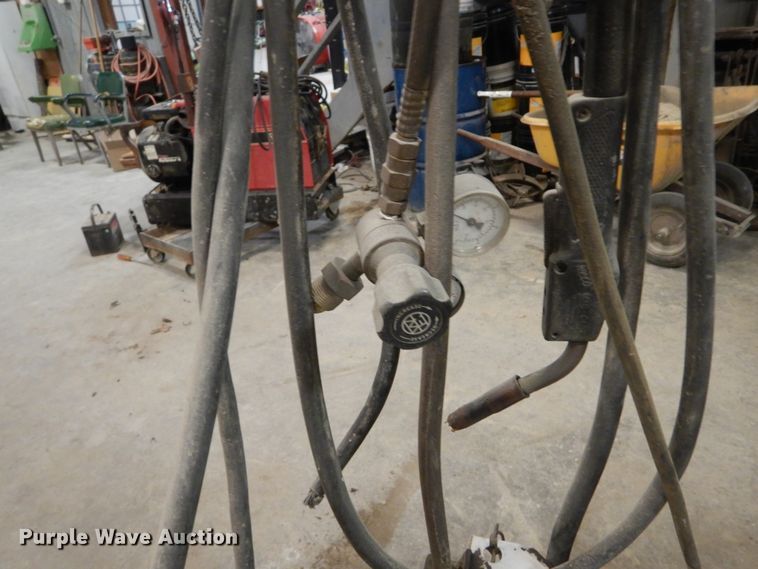 image for item HV9569 Hobart BetaMig 250 welder