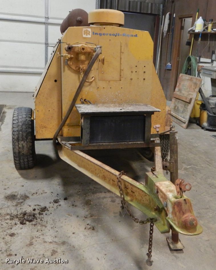 image for item HV9571 Ingersoll Rand D175  air compressor